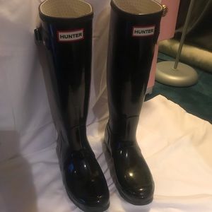 Tall Glossy Black Hunter Rainboots